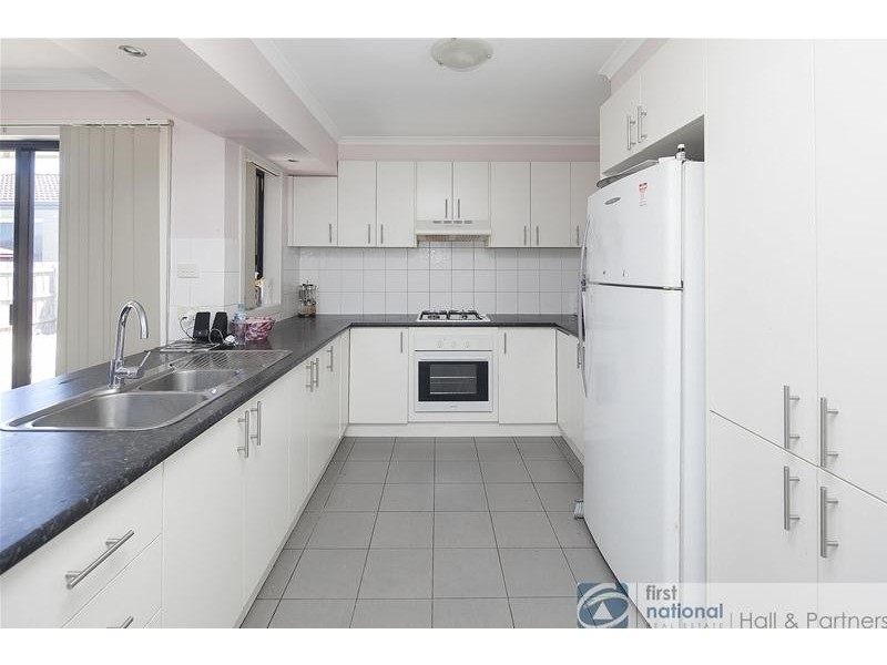 41 Oakgrove Drive, Narre Warren South VIC 3805