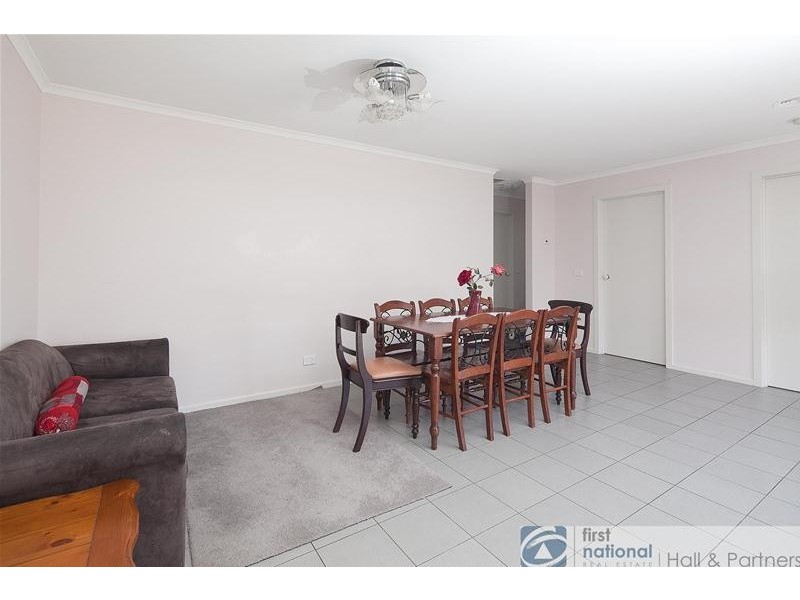 41 Oakgrove Drive, Narre Warren South VIC 3805