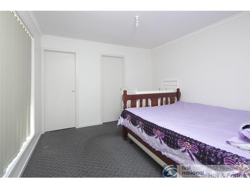 41 Oakgrove Drive, Narre Warren South VIC 3805