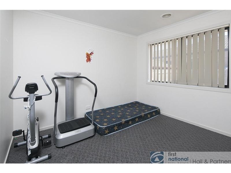 41 Oakgrove Drive, Narre Warren South VIC 3805