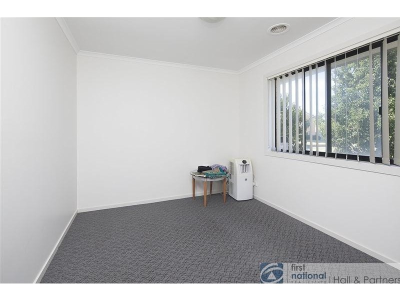 41 Oakgrove Drive, Narre Warren South VIC 3805