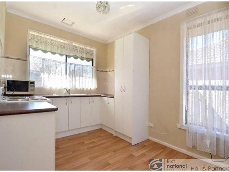 7 Waratah Drive, Dandenong North VIC 3175