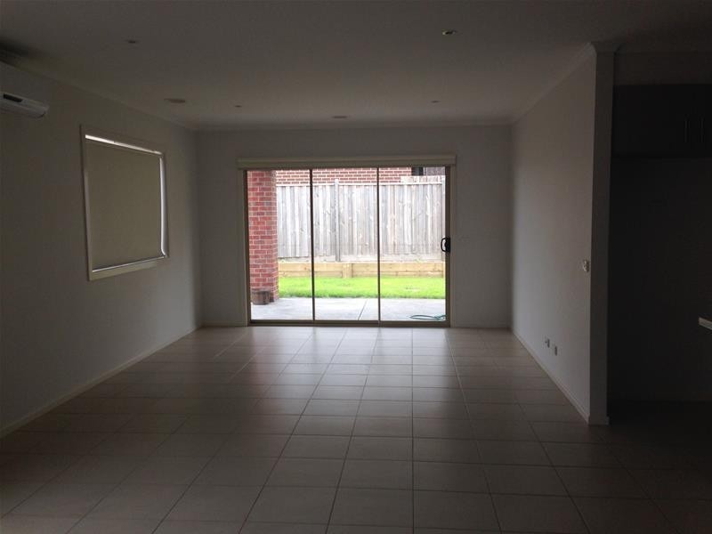 3 Stocks Drive, Cranbourne West VIC 3977