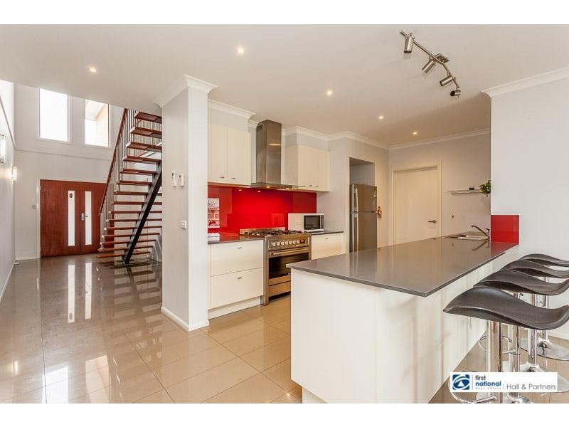 5 Loren Court, Endeavour Hills VIC 3802