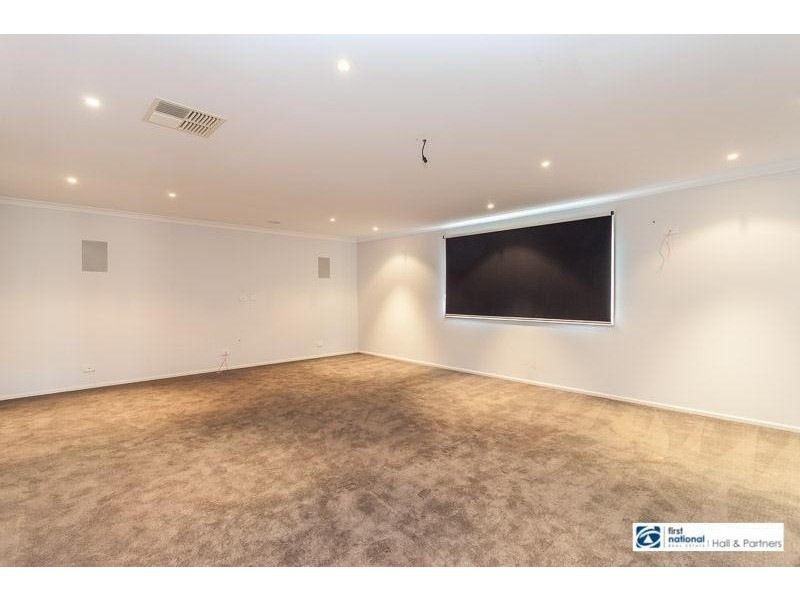 5 Loren Court, Endeavour Hills VIC 3802