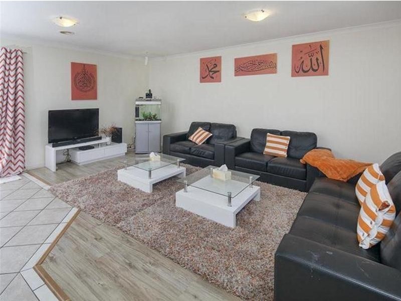 2/30 Fifth Avenue, Dandenong VIC 3175