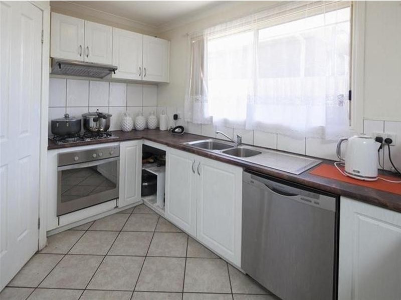 2/30 Fifth Avenue, Dandenong VIC 3175