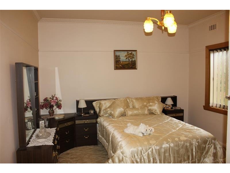 17 Ray Street, Dandenong VIC 3175