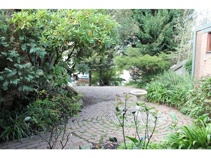 11 Thurmond Court, Endeavour Hills VIC 3802