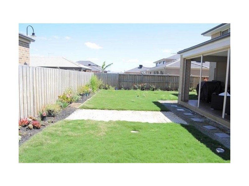 5 Mermaid Grove, Lyndhurst VIC 3975