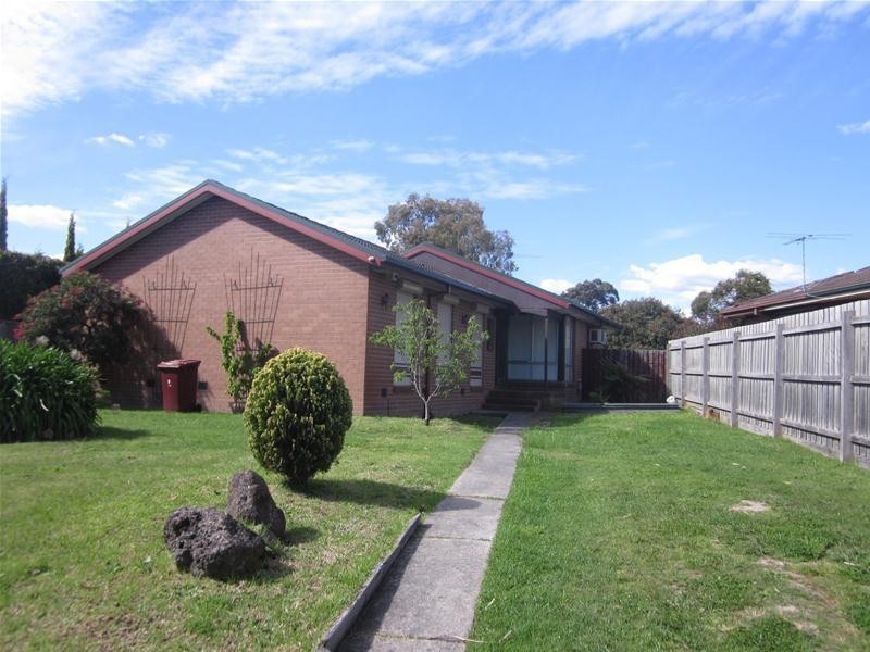 31 Amalfi Drive, Endeavour Hills VIC 3802