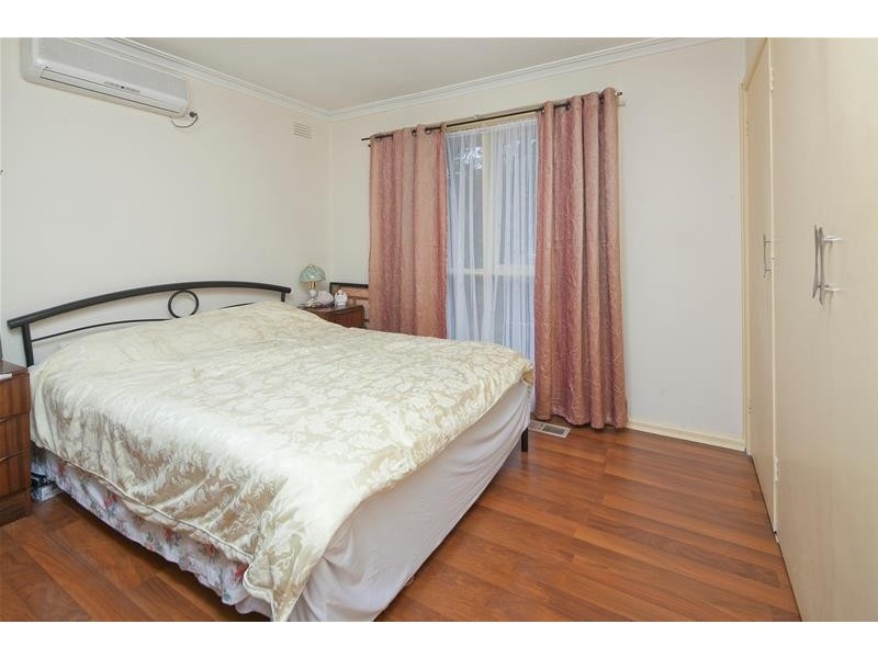 40 Shalimar Crescent, Dandenong North VIC 3175