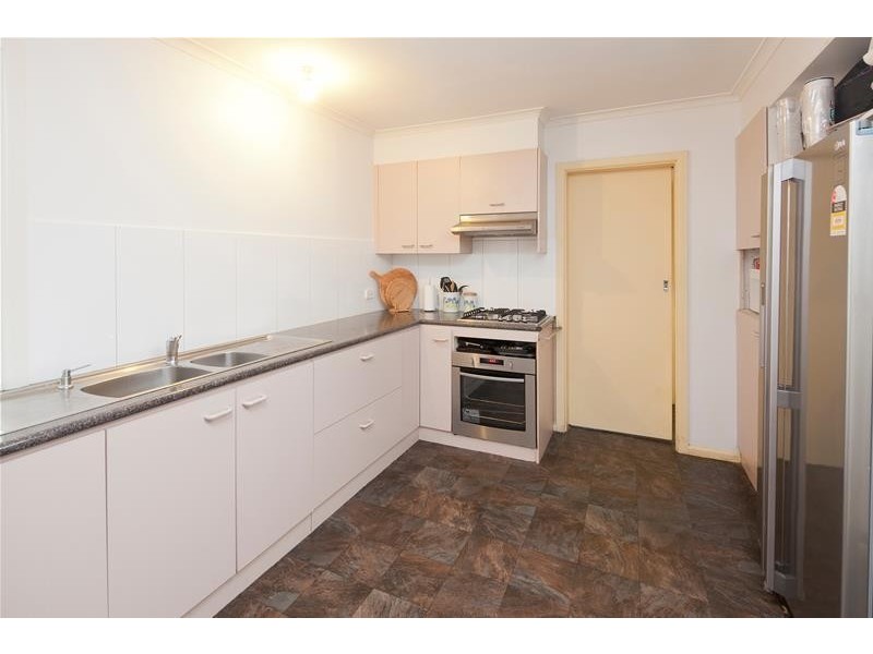 40 Shalimar Crescent, Dandenong North VIC 3175