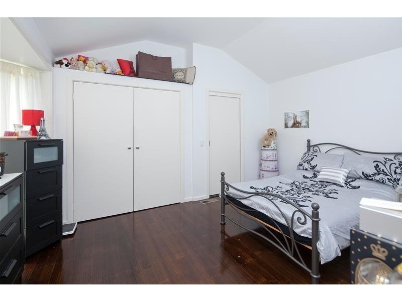 40 Shalimar Crescent, Dandenong North VIC 3175