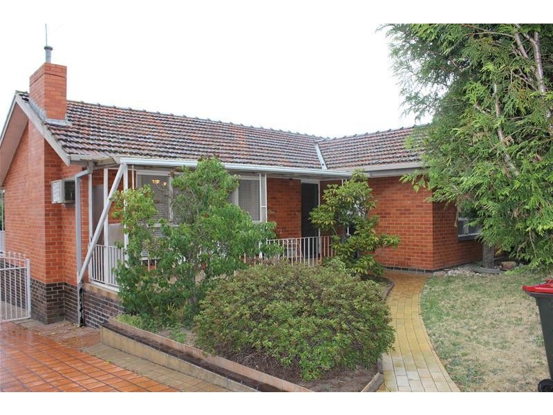 18 Saniky Street, Notting Hill VIC 3168