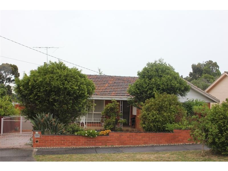 18 Saniky Street, Notting Hill VIC 3168