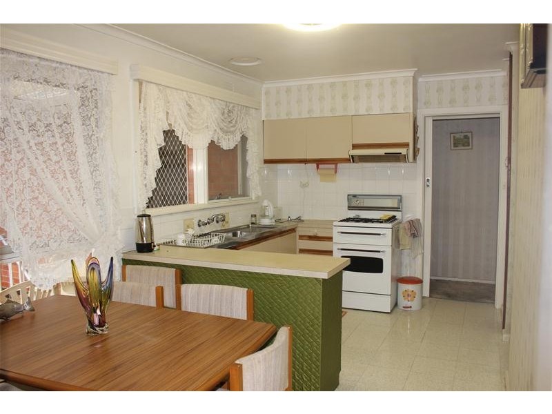 18 Saniky Street, Notting Hill VIC 3168