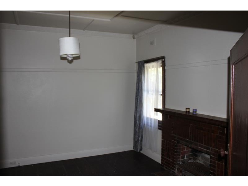 4 Ronald Street, Dandenong VIC 3175