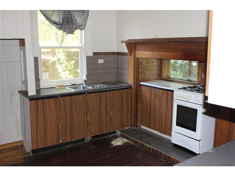 4 Ronald Street, Dandenong VIC 3175