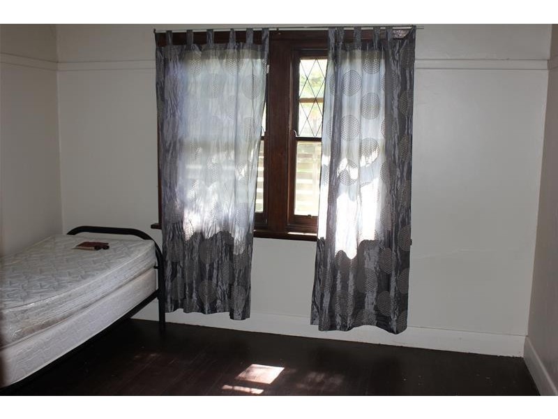 4 Ronald Street, Dandenong VIC 3175