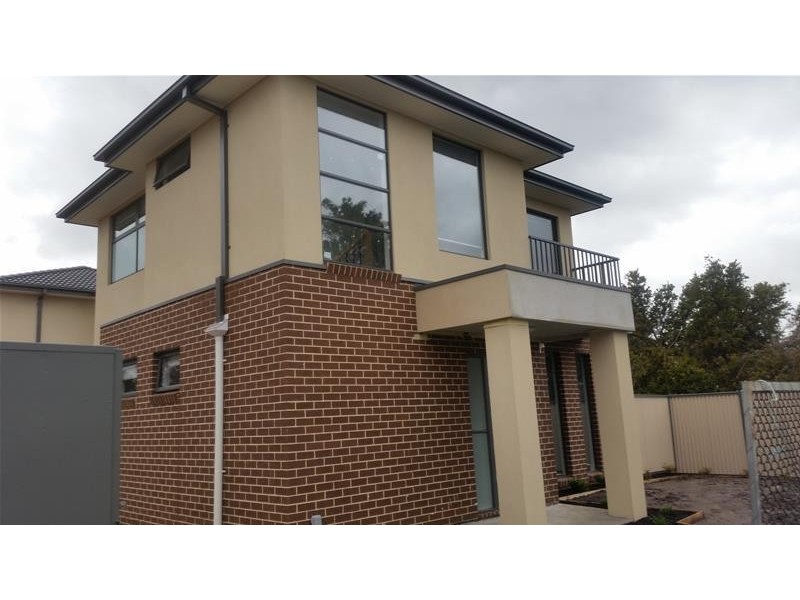 1/5 Grandview Avenue, Dandenong VIC 3175