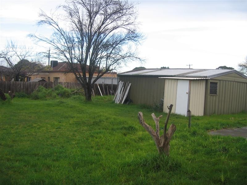 18 Second Avenue, Dandenong North VIC 3175