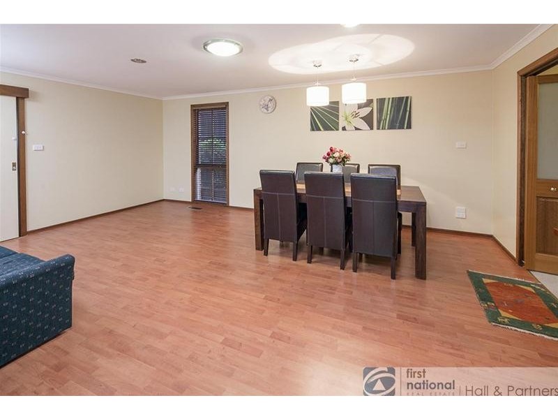 265 James Cook Drive, Endeavour Hills VIC 3802