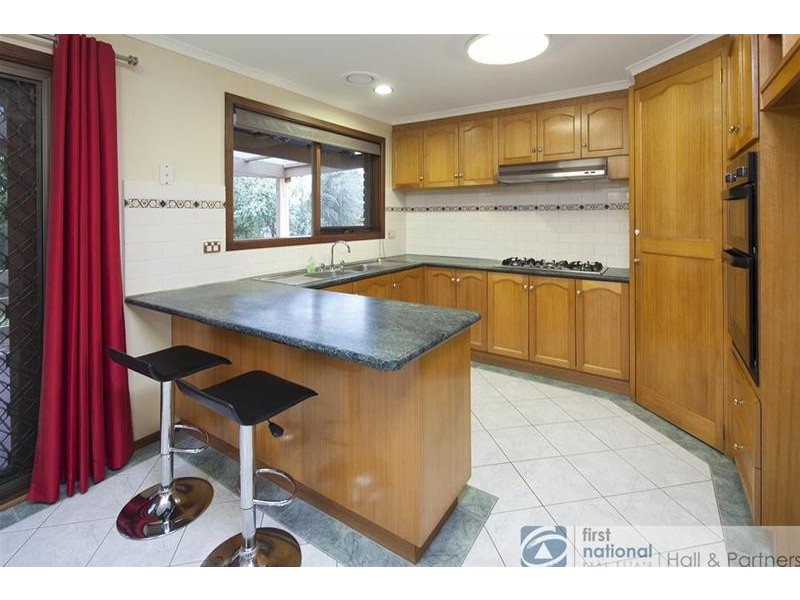 265 James Cook Drive, Endeavour Hills VIC 3802