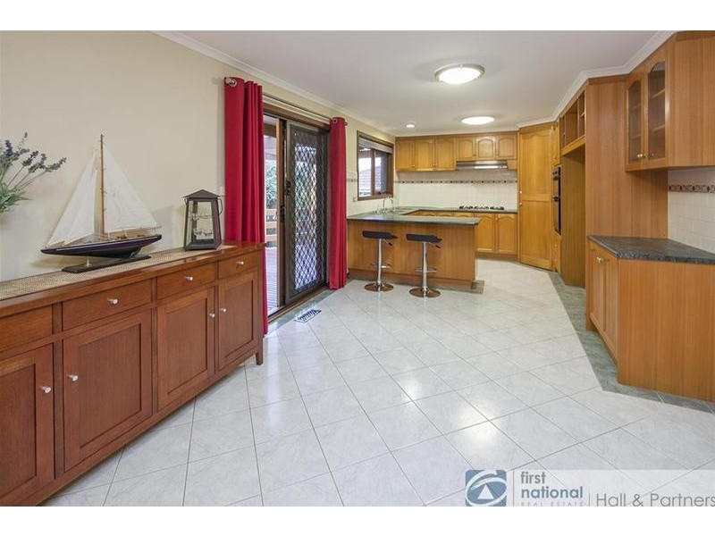 265 James Cook Drive, Endeavour Hills VIC 3802
