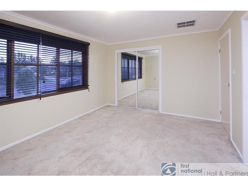265 James Cook Drive, Endeavour Hills VIC 3802