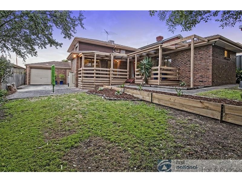 265 James Cook Drive, Endeavour Hills VIC 3802