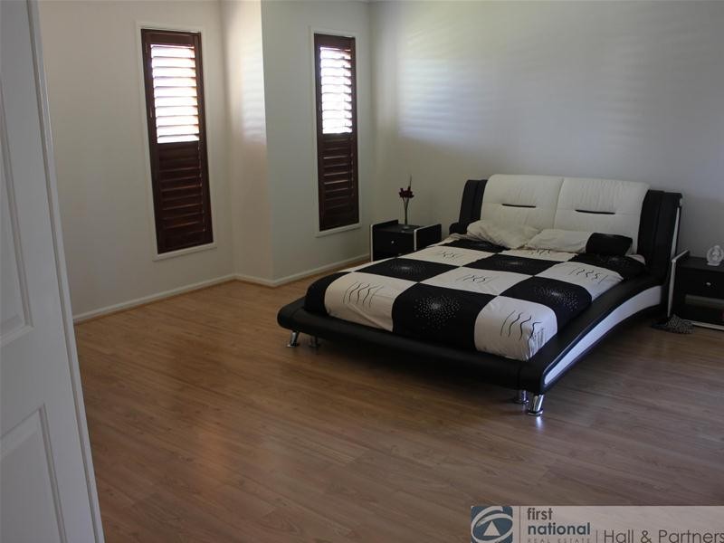 22 Faringdon Drive, Cranbourne North VIC 3977