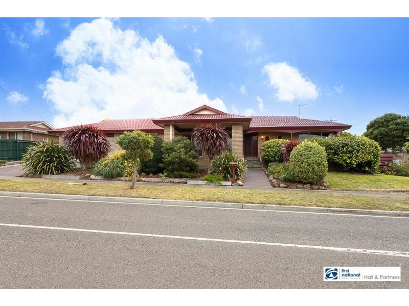 76 Outlook  Drive, Dandenong North VIC 3175