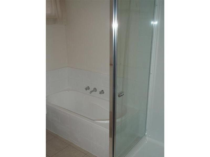 2/4 McKay Court, Dandenong North VIC 3175