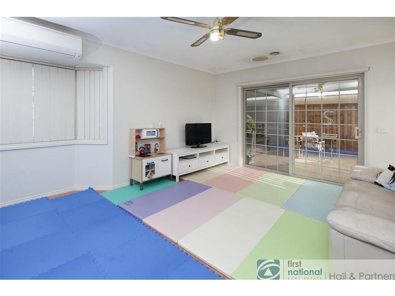 2/26 Lee Avenue, Springvale VIC 3171