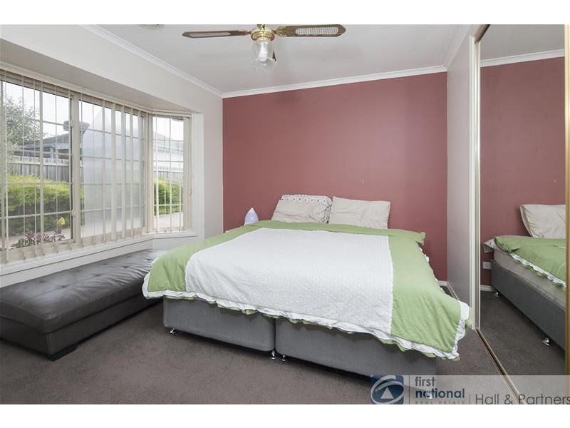 2/26 Lee Avenue, Springvale VIC 3171