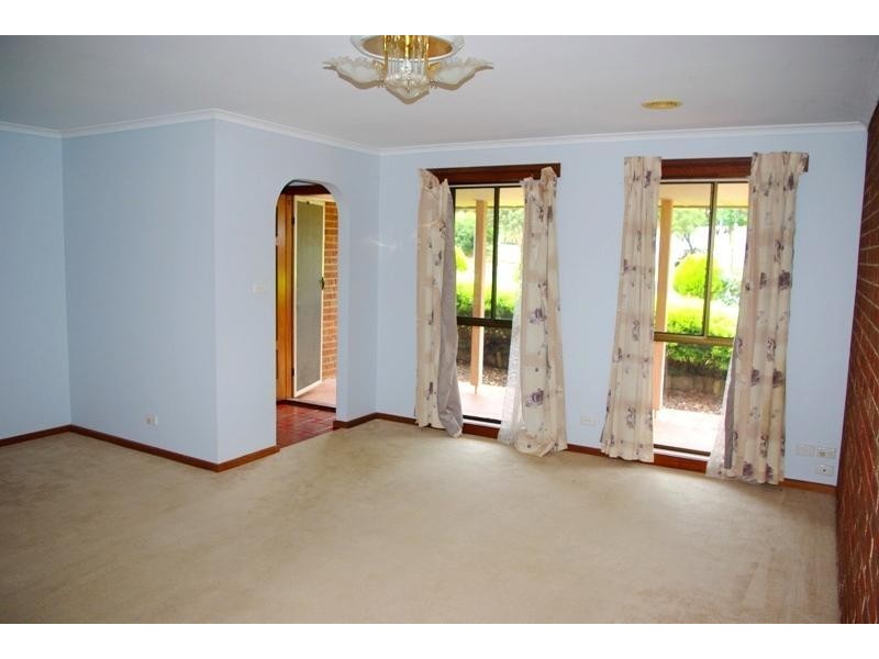 19 Inverness Street, Endeavour Hills VIC 3802