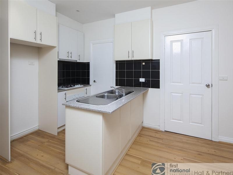 1/32 Stud Road, Dandenong VIC 3175