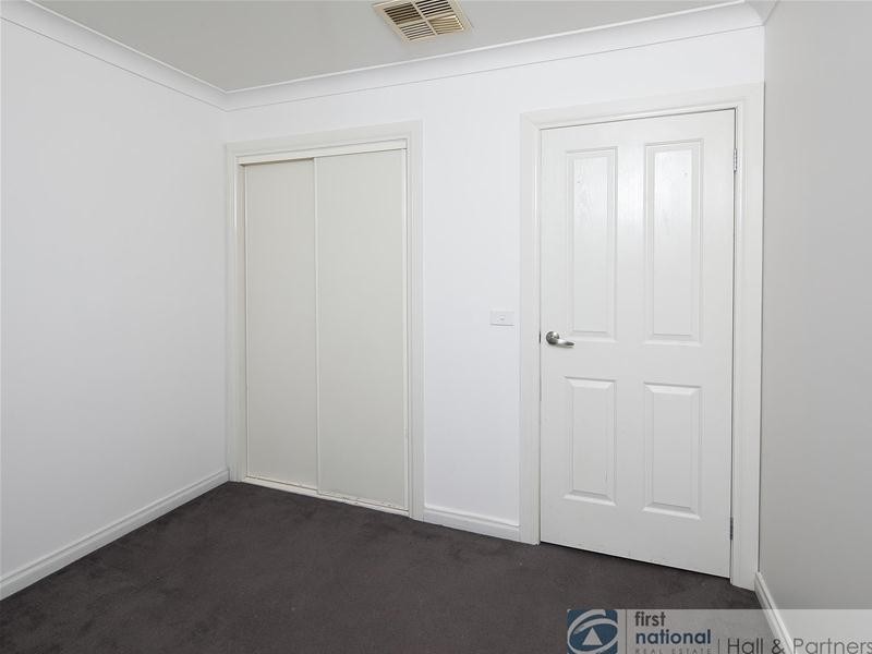 1/32 Stud Road, Dandenong VIC 3175