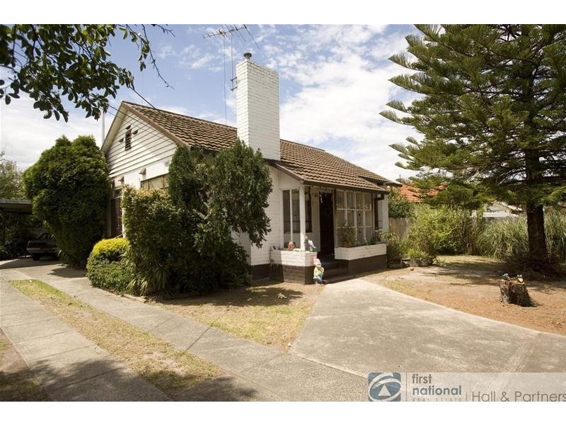 11 Gwenda Street, Dandenong VIC 3175