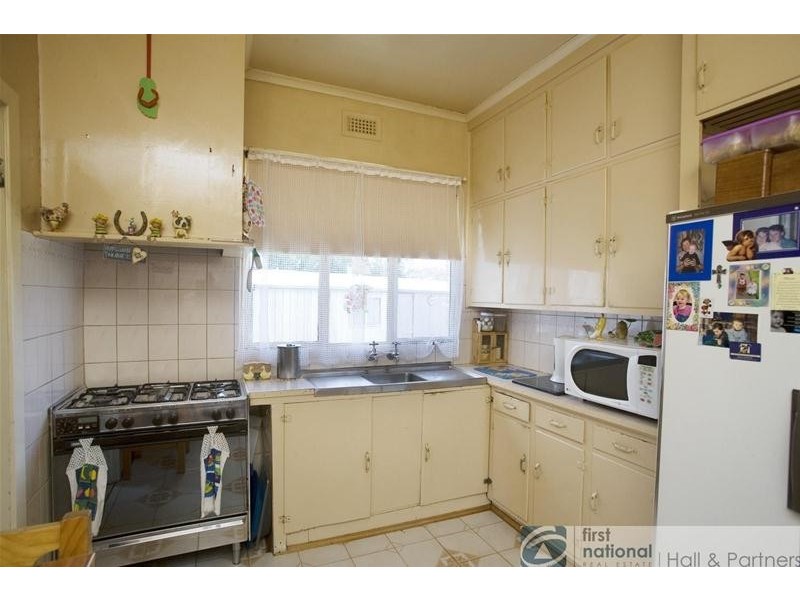 11 Gwenda Street, Dandenong VIC 3175