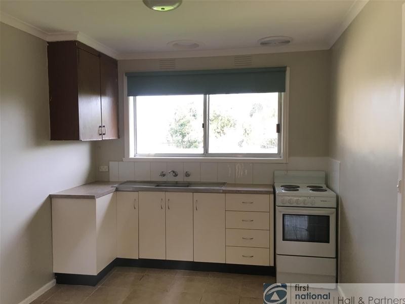 2/19 Ferndale Crescent, Dandenong VIC 3175