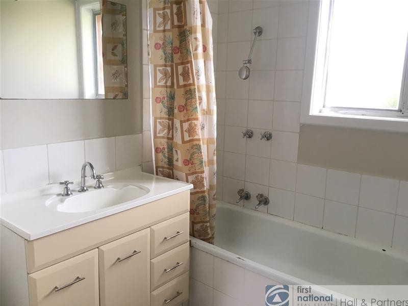 2/19 Ferndale Crescent, Dandenong VIC 3175