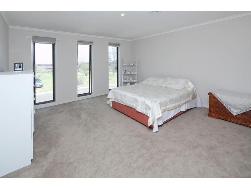 20 Bethune Drive, Hampton Park VIC 3976