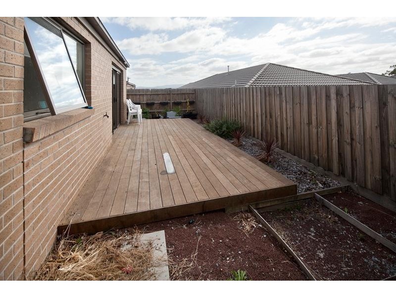 20 Bethune Drive, Hampton Park VIC 3976