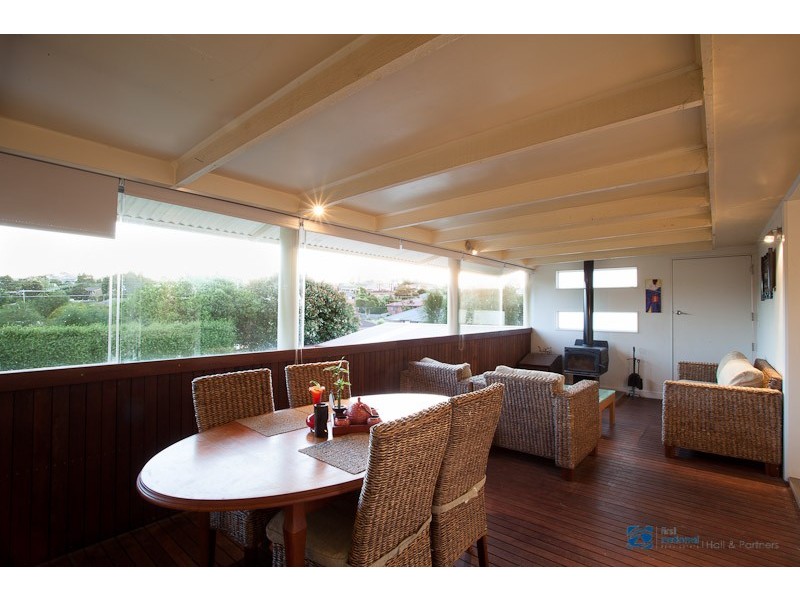 16 Exell  Drive, Dandenong North VIC 3175