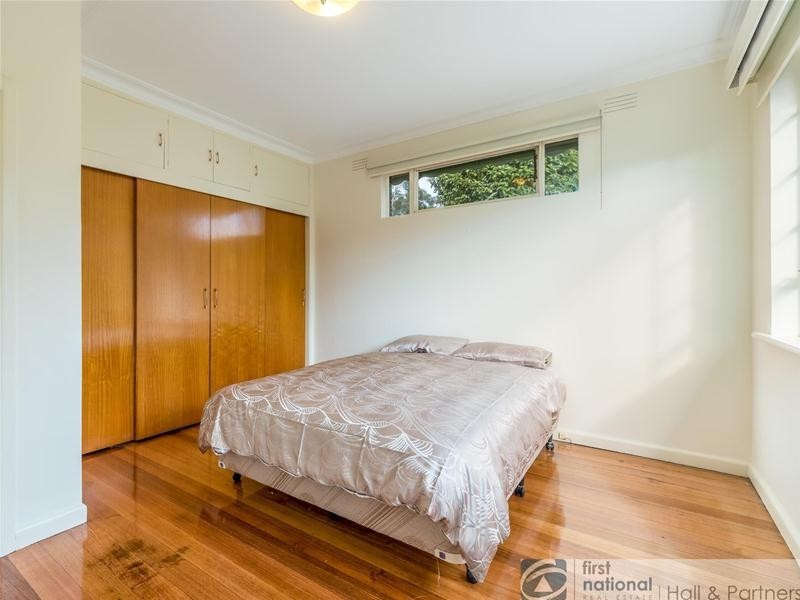 15 Phillip Avenue, Springvale VIC 3171