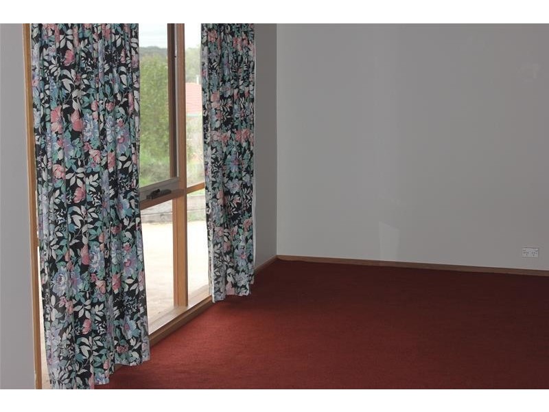 5 Thelma Rise, Hampton Park VIC 3976