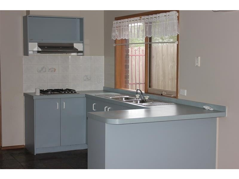 5 Thelma Rise, Hampton Park VIC 3976