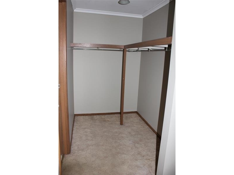 5 Thelma Rise, Hampton Park VIC 3976